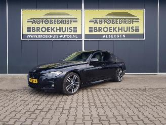 uszkodzony samochody osobowe BMW 3-serie 320i M Sport Edition 2019/4
