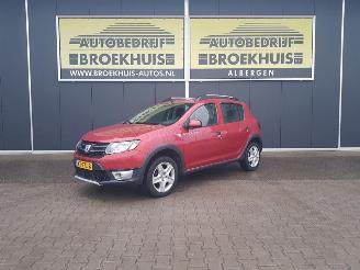 Coche accidentado Dacia Sandero 0.9 TCe 10th Anniversary 2015/8