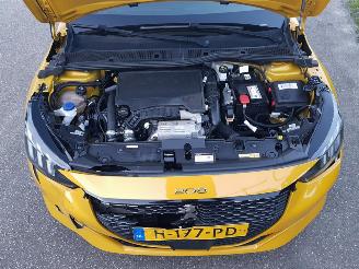 Peugeot 208 1.2 PureTech GT-Line picture 11