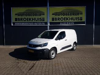 damaged commercial vehicles Peugeot Partner 1.5 BlueHDI Premium 2023/9