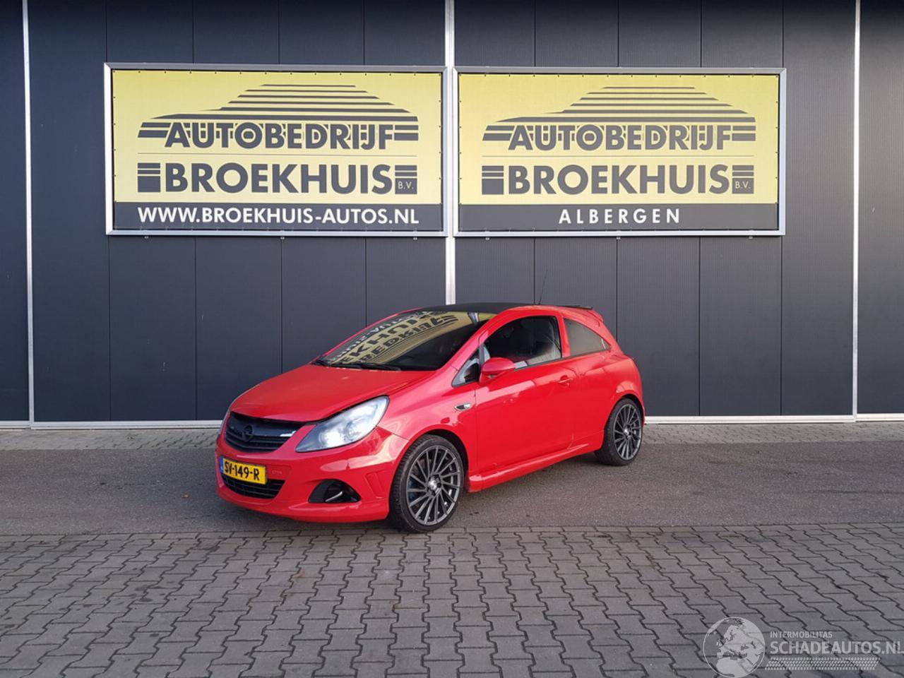Opel Corsa 1.6-16V T Color Edition GSI