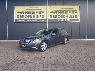 Vaurioauto  passenger cars Mercedes E-klasse Estate 200 CDI Business Class 2011/10