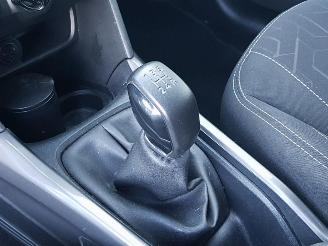 Peugeot 2008 1.2 PureTech Blue Lion picture 21