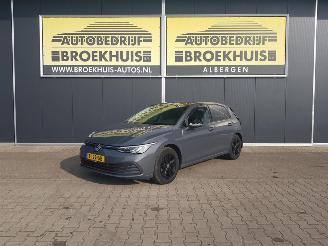 uszkodzony samochody osobowe Volkswagen Golf 1.5 TSI Style 2022/8