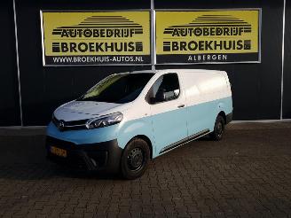 damaged commercial vehicles Toyota Proace Worker 2.0 D-4D Cool Comfort Long 2017/7