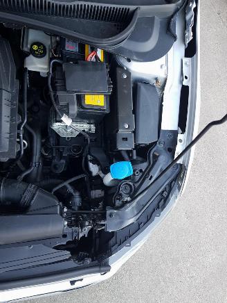 Volkswagen Polo 1.0 TSI Highline picture 12