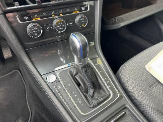 Volkswagen e-Golf e-Golf picture 15