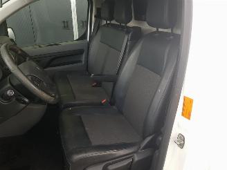 Peugeot Expert 2.0 BlueHDI 120 Standard Premium picture 11