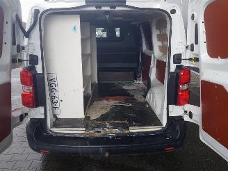 Peugeot Expert 2.0 BlueHDI 120 Standard Premium picture 15