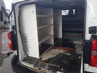 Peugeot Expert 2.0 BlueHDI 120 Standard Premium picture 16