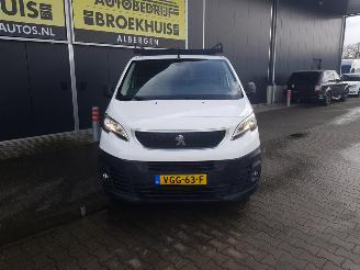 Peugeot Expert 2.0 BlueHDI 120 Standard Premium picture 3