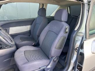 Peugeot 1007 1007 (KM), Hatchback 3-drs, 2004 / 2011 1.4 picture 19