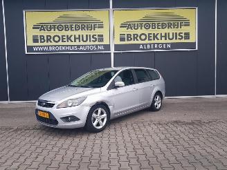 Schadeauto Ford Focus Wagon 1.6 Comfort 2010/7