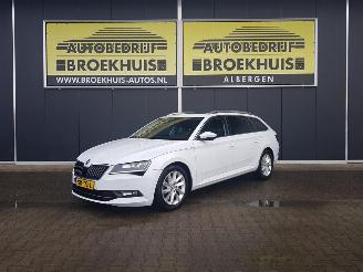 krockskadad bil auto Skoda Superb Combi 1.4 TSI ACT Ambition Business 2018/5