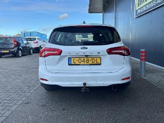 Ford Focus Wagon 1.0 EcoBoost Trend Edition Business picture 4
