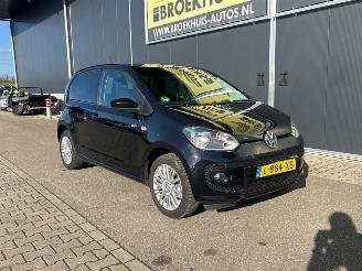 Volkswagen Up! 1.0 take up! BlueMotion picture 6