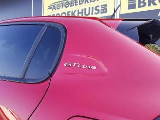 Peugeot 208 1.2 PureTech GT-Line picture 32