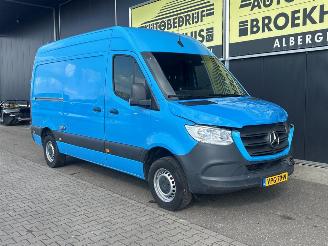 Mercedes Sprinter 317 1.9 CDI L2H2 RWD picture 5