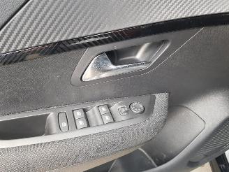 Peugeot 208 1.2 PureTech 100 Style picture 27