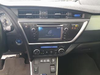 Toyota Auris 1.8 Hybrid Lease picture 24