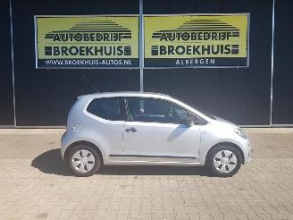 Volkswagen Up! 1.0 high up! BlueMotion picture 4