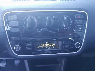 Volkswagen Up! 1.0 high up! BlueMotion picture 19