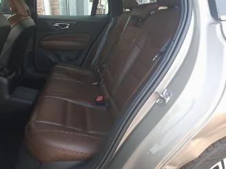 Volvo V-60 2.0 T6 Twin Engine AWD Inscription picture 14