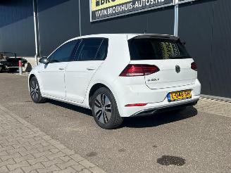 Volkswagen e-Golf e-Golf picture 6