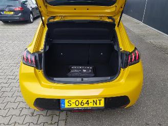 Peugeot 208 1.2 PureTech Allure Pack picture 28