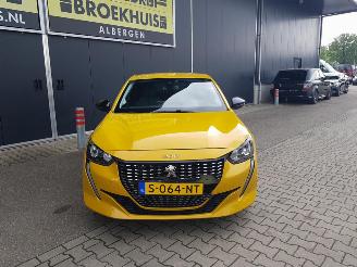 Peugeot 208 1.2 PureTech Allure Pack picture 3
