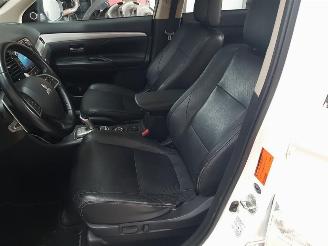 Mitsubishi Outlander 2.0 PHEV instyle picture 13