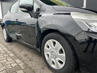 Renault Clio 1.5 dCi ECO Expression picture 9