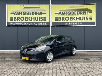 Unfallwagen Renault Clio 1.5 dCi ECO Expression 2015/1