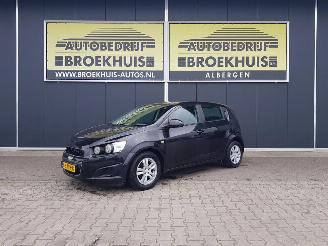 Vaurioauto  passenger cars Chevrolet Aveo 1.2 LT 2012/4