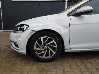Volkswagen Golf 1.6 TDI Comfortline SOUND-Edition picture 8