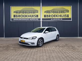 Schadeauto Volkswagen Golf 1.6 TDI Comfortline SOUND-Edition 2018/1