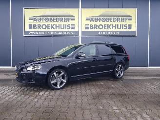 Schadeauto Volvo V-70 2.4 D5 Momentum 2008/4