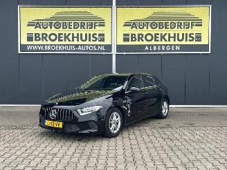 skadebil auto Mercedes A-klasse 180 d Premium 2020/4