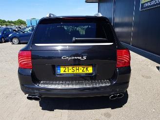 Porsche Cayenne 4.5 S picture 5