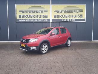 Voiture accidenté Dacia Sandero 0.9 TCe 10th Anniversary 2015/8