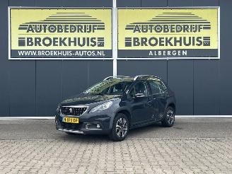 Voiture accidenté Peugeot 2008 1.2 PureTech Allure 2018/5