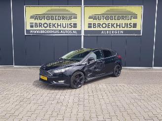 Voiture accidenté Ford Focus 2.0 TDCI Titanium 2016/6
