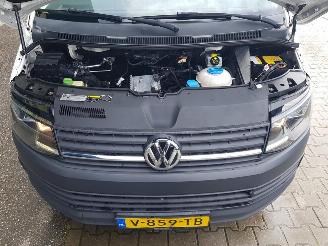 Volkswagen Transporter 2.0 TDI L2H3 Highline Koelwagen picture 27