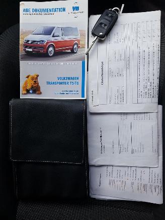 Volkswagen Transporter 2.0 TDI L2H3 Highline Koelwagen picture 12