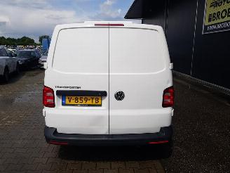 Volkswagen Transporter 2.0 TDI L2H3 Highline Koelwagen picture 6