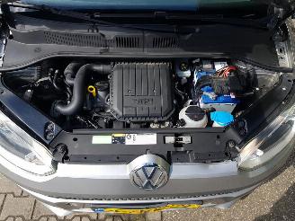 Volkswagen Up! 1.0 move up! BlueMotion picture 21