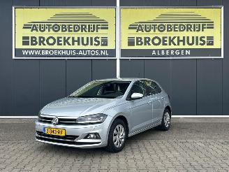 damaged passenger cars Volkswagen Polo 1.0 TSI Highline 2020/10