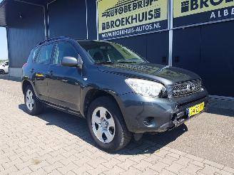 Toyota Rav-4 2.0 VVTi Linea Terra picture 6