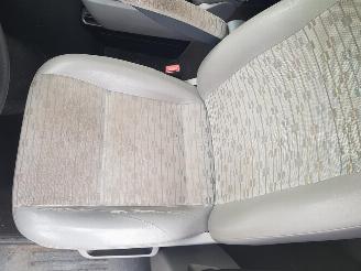 Volkswagen Transporter 2.0 TDI L2H1 DC Comfortline picture 19