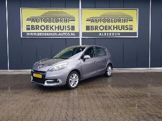 Coche accidentado Renault Scenic 1.2 TCe Collection 2013/3